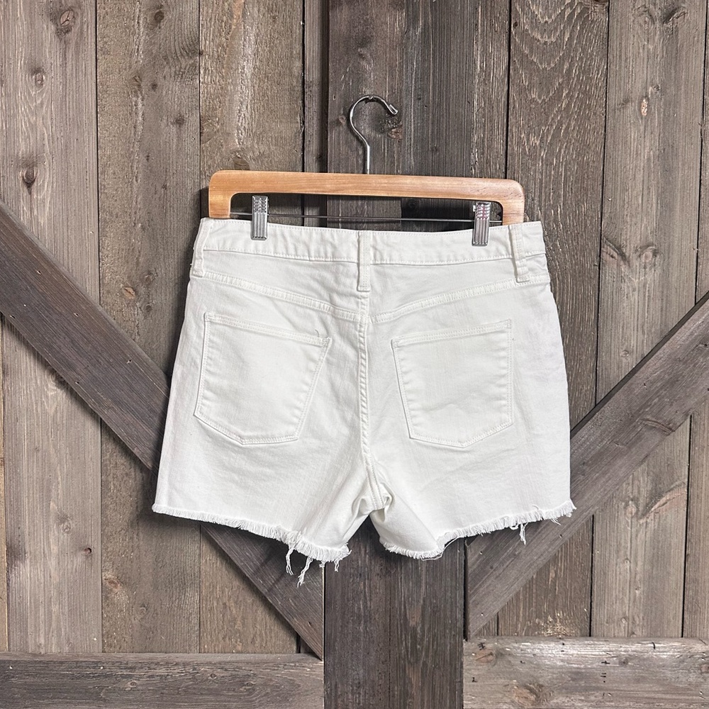Universal Thread White Denim Shorts Euc - image 2